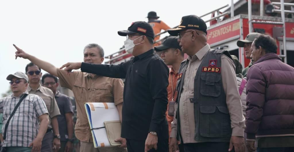 Bengkulu Kirim Bantuan Kemanusiaan, Warga Agam Sambut Gubernur Rohidin