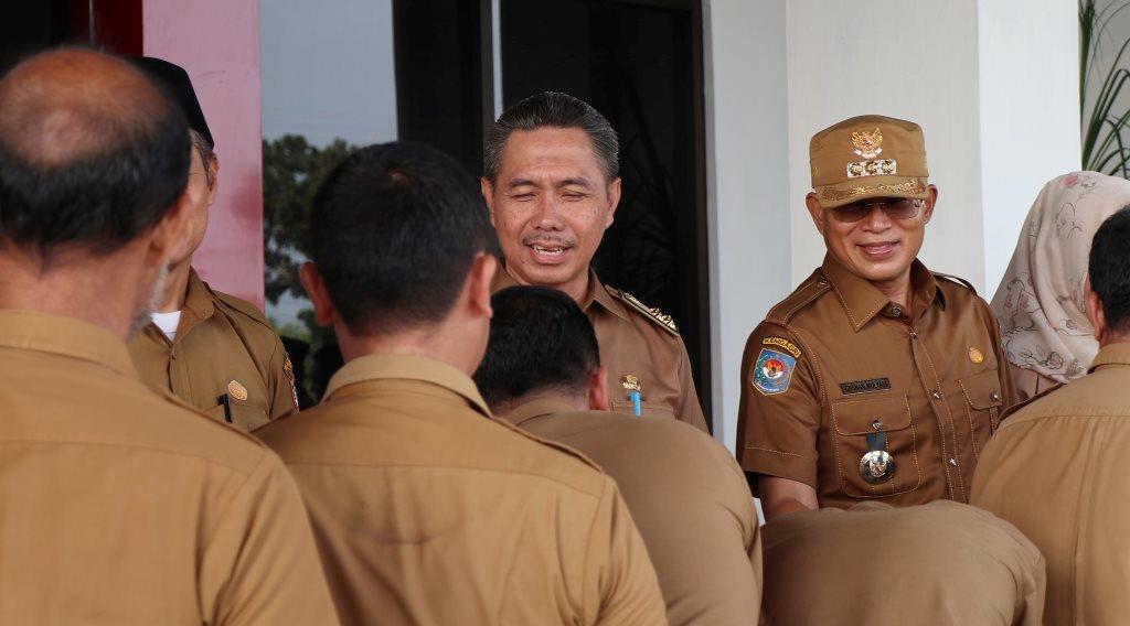 Apel Hari Pertama Usai Libur Idul Fitri, Bupati Gusnan Pesankan Ini