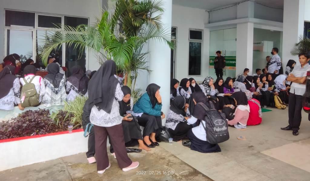 Pelantikan PPPK di Seluma Molor, Ini Tanggapan Bupati Erwin