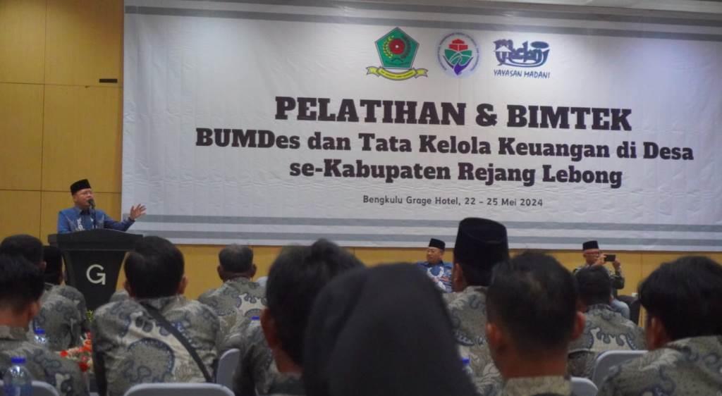 Gubernur Rohidin: Kelola Keuangan dengan Baik, Gali Potensi Pendapatan Desa