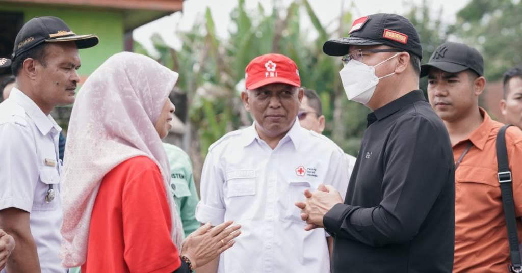 Warga Sumbar Terharu dengan Bantuan Masyarakat Bengkulu