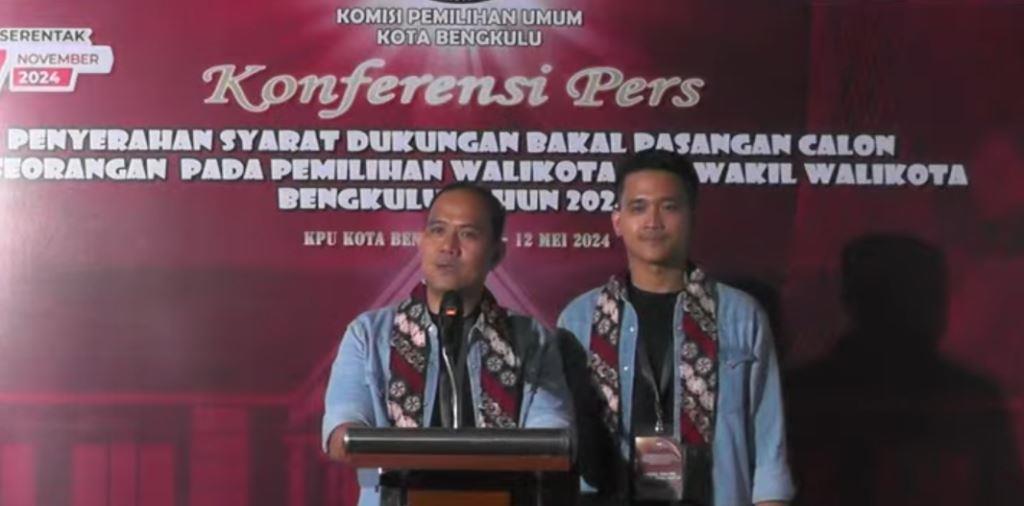 Pasangan Muda, Ariyono Gumay Resmi Daftar ke KPU Kota Bengkulu