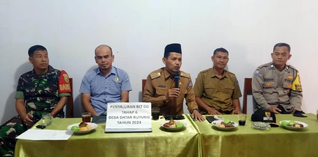 Pemdes Datar Ruyung Gelar Pembagian BLT dan Pra Pelaksanaan APBDes 2024