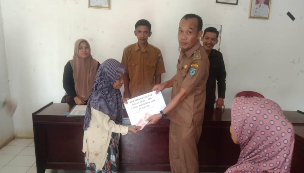 Kades Talang Tua Ingatkan Perangkat Desa Jangan Coba-coba Pangkas BLT Warga