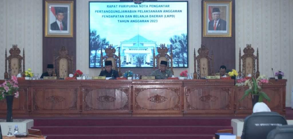 DPRD Lebong Gelar Rapat Paripurna Bahas Dua Agenda Penyampaian Nota Pengantar