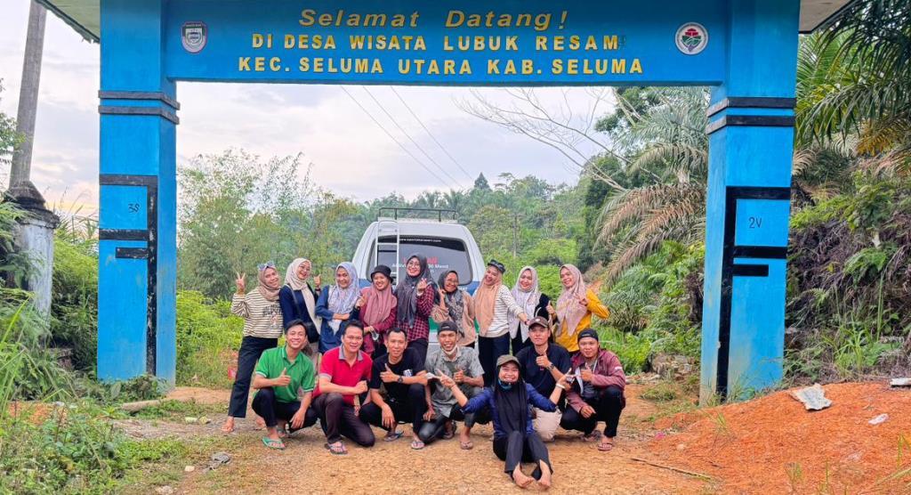 Dinkes Seluma Beri Pelayanan Kesehatan Gratis Desa Terpencil