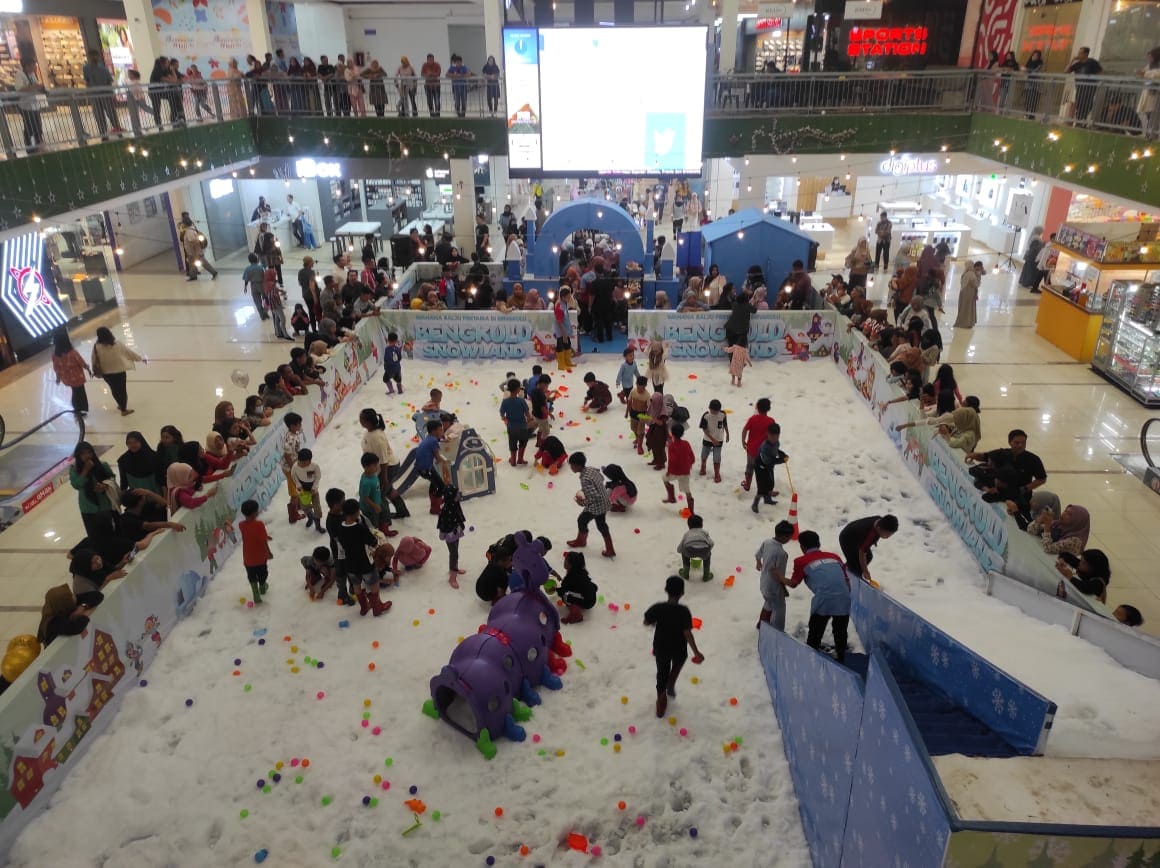 Buruan! Ada Wahana Salju di BIM