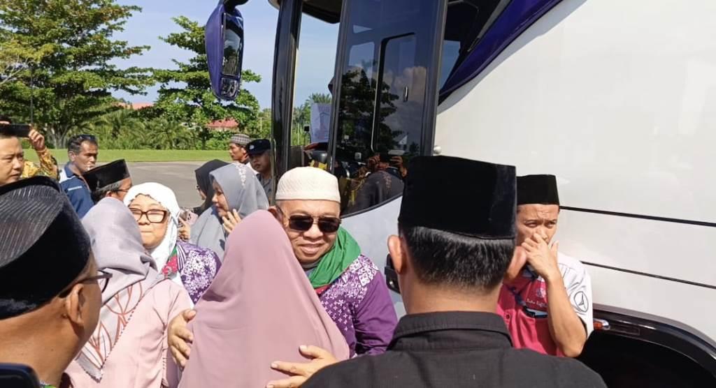 Ratusan Jemaah Haji Asal Seluma Disambut Haru Keluarga, 3 Diantaranya Masih Dirawat