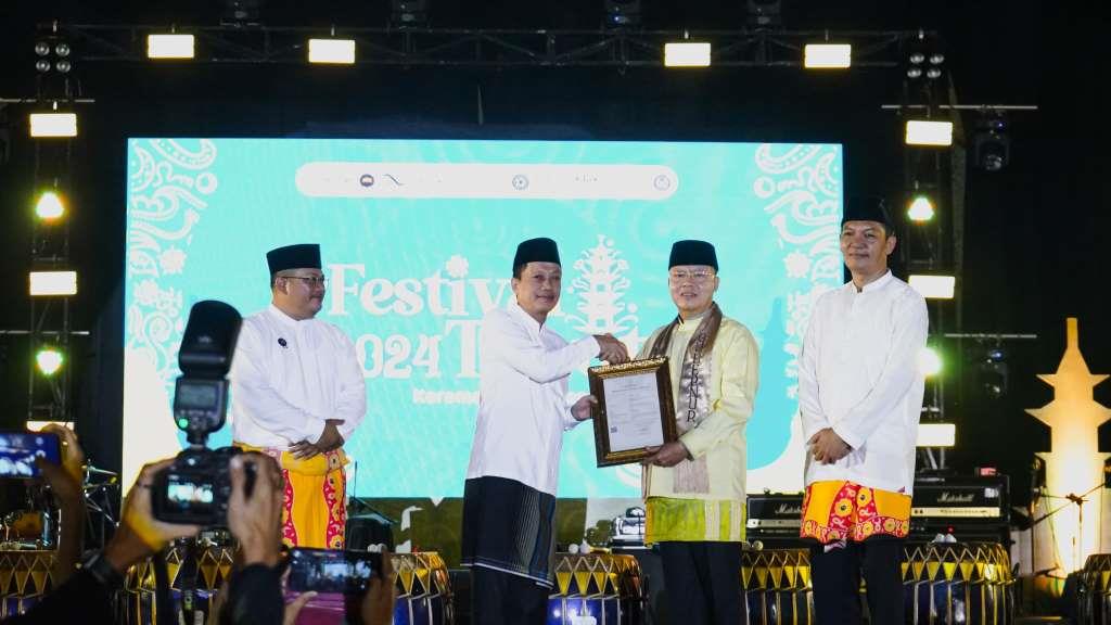 Festival Tabut 2024 Resmi Ditutup, Pemprov Terima Penghargaan Kharisma Event Nusantara 2024