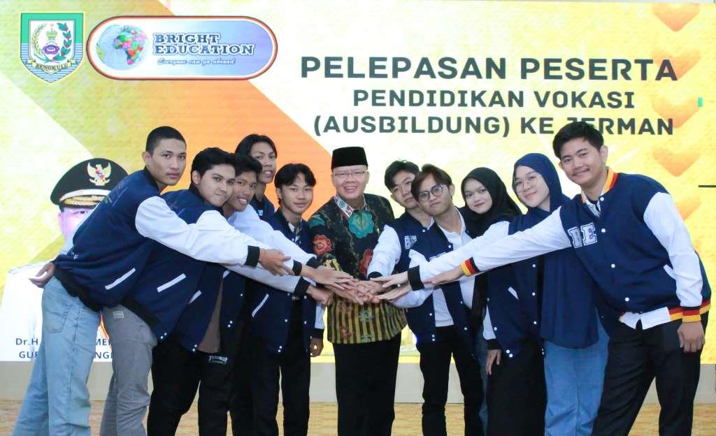 Gubernur Rohidin Lepas 21 Peserta Program Pendidikan Vokasi Tahap 2 ke Jerman
