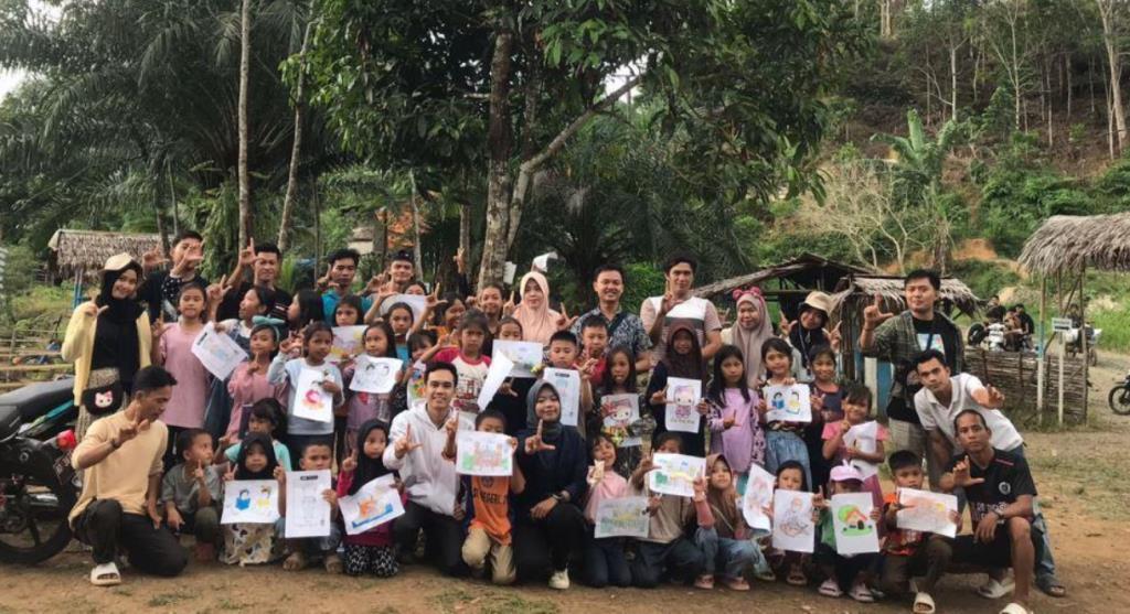 Belajar Sambil Berwisata, Kolaborasi Komunitas Literasi Seluma Buka Lapak Baca Buku Gratis