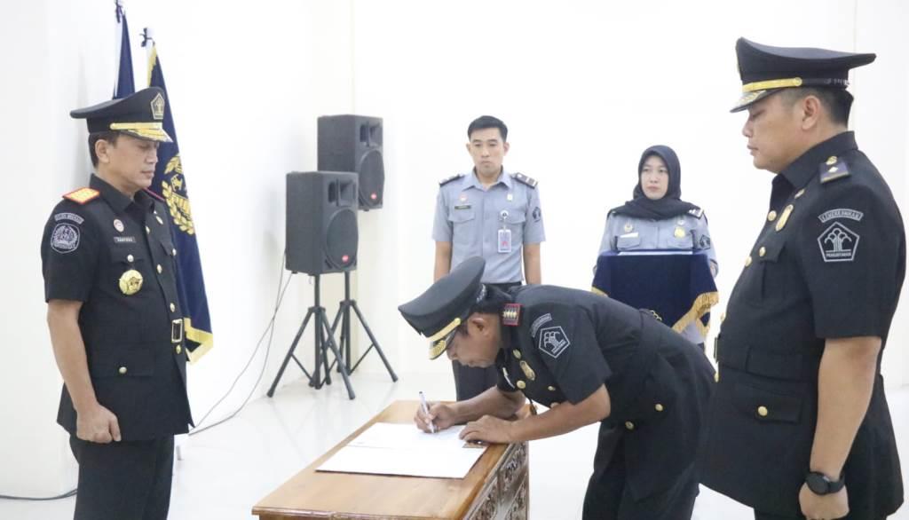 Kakanwil Kemenkumham Bengkulu Saksikan Sertijab Kepala Kantor Imigrasi Kelas I TPI