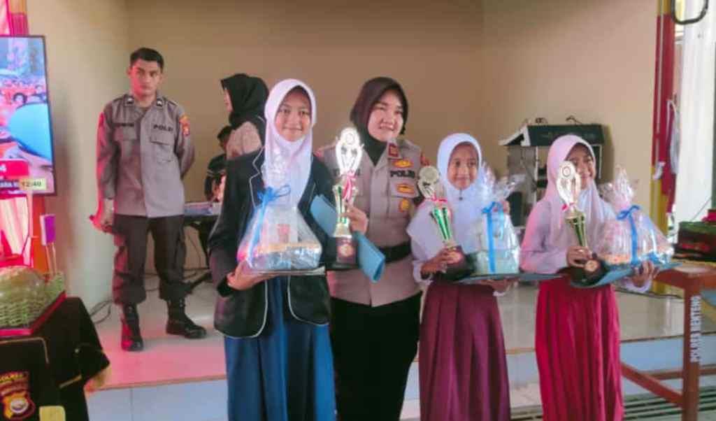 Siswa MTS Qaryatul Jihad Benteng Juara 1 Lomba Puisi HUT Bhayangkara ke-78