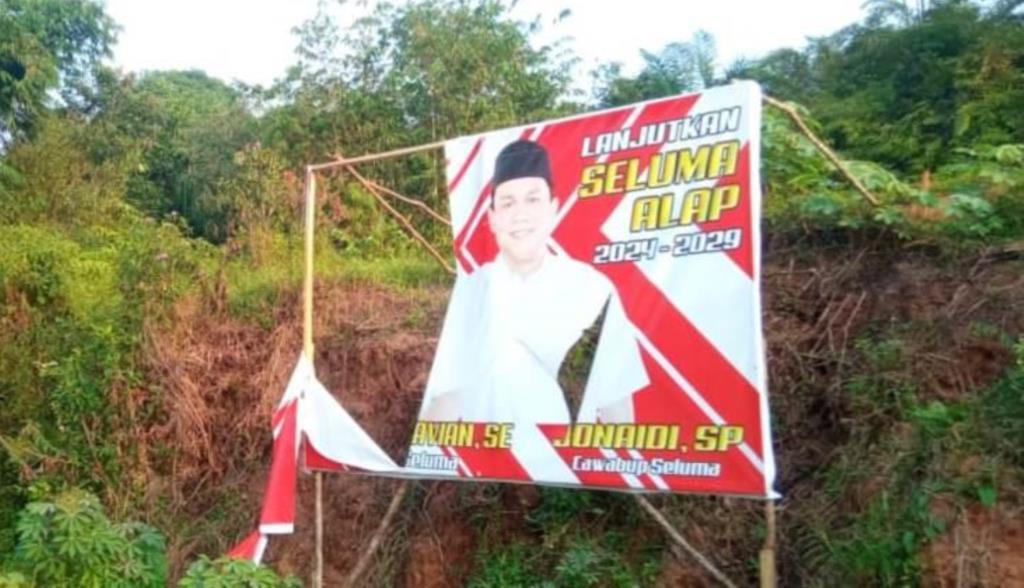 Jelang Pilkada Seluma, Puluhan Baliho Paslon Erjon dan Teguh Dirusak OTD