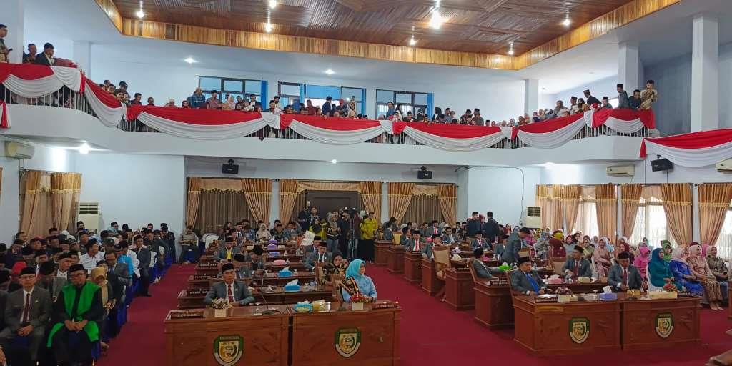 Jabat Ketua Sementara DPRD Seluma, Suhandi dan Samsul Aswajar Segera Bentuk AKD dan Tatib