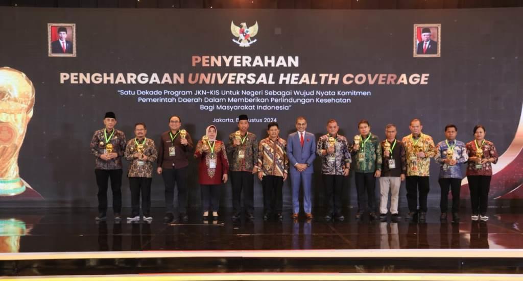 Lebong Kembali Raih Penghargaan UHC Award