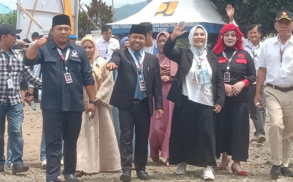 Daftar Pilbup 2024, Ratusan Pendukung Kopli-Roiyana Padati KPU Lebong