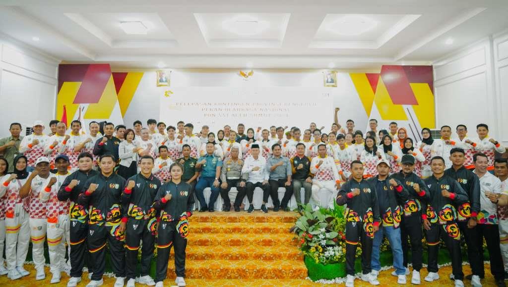 Lepas Kontingen Bengkulu ke PON XXI, Sekda Isnan Minta Jaga Kekompakan dan Sportivitas