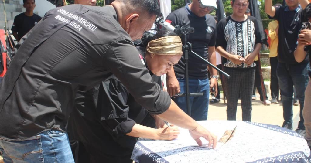 Meriani Kukuhkan Kepengurusan Laskar Rejang Bersatu (LRB) Periode 2024-2027