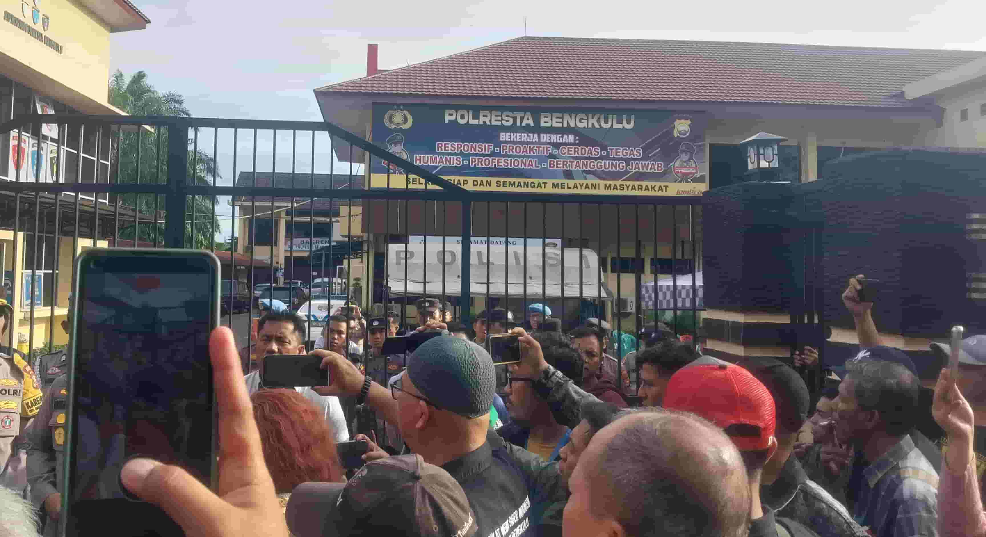 Operasi KPK Pemantik Chaos Pilkada Bengkulu?