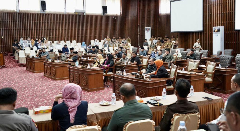 8 Fraksi Setujui Raperda RAPBD 2025, Begini Tanggapan Gubernur