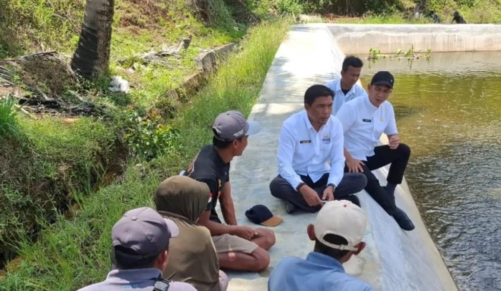 Kadis DKP Monitoring Ketersediaan Ikan di UPTD BPPBPPMHP Bengkulu Utara