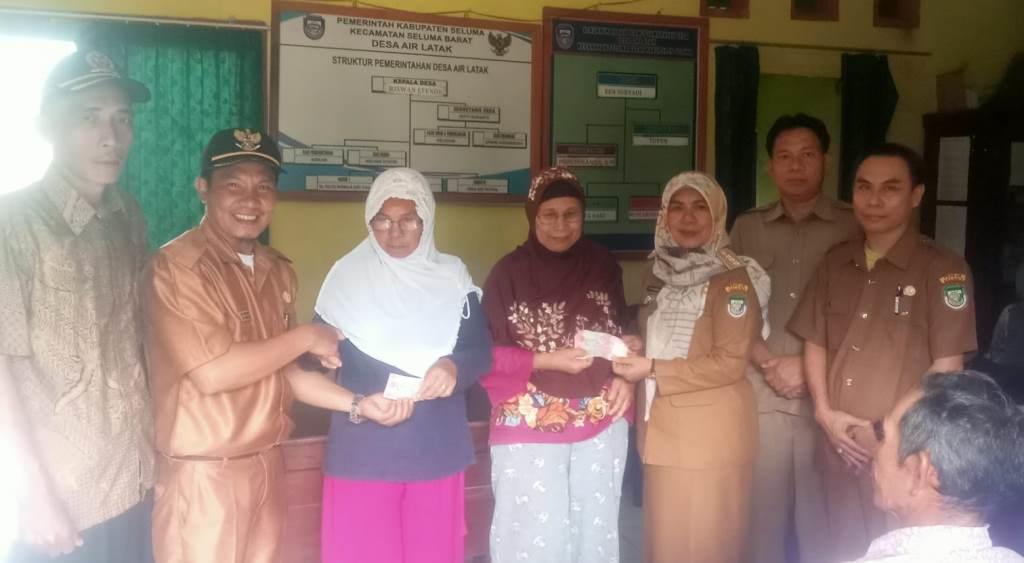 Pemerintah Desa Air Latak Salurkan BLT DD Tahap Terakhir di Penghujung Tahun