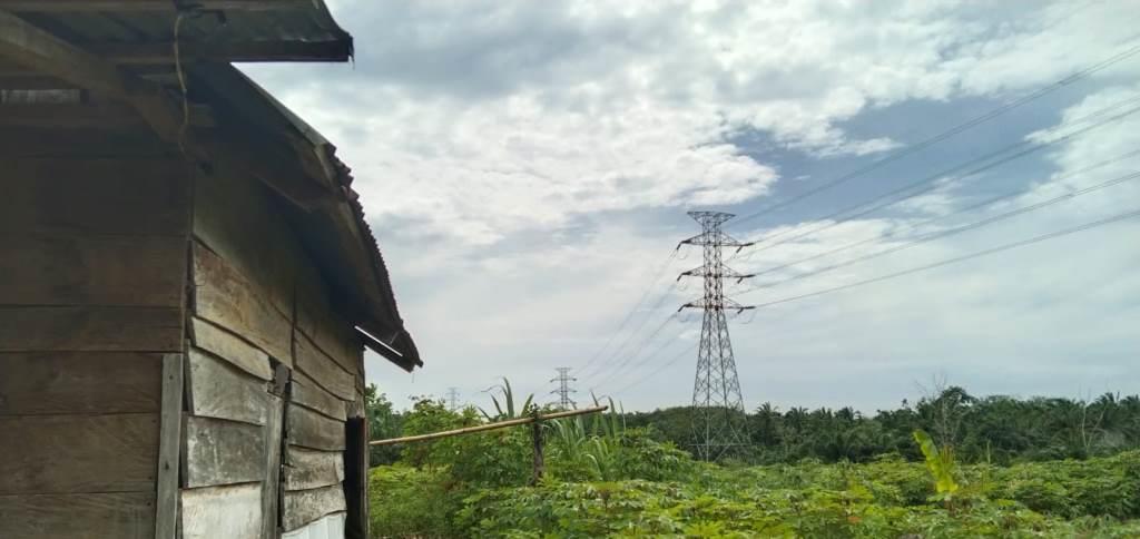 Warga Desa Padang Kuas Keluhkan Gangguan Kesehatan Diduga Akibat Paparan SUTT PLTU Teluk Sepang