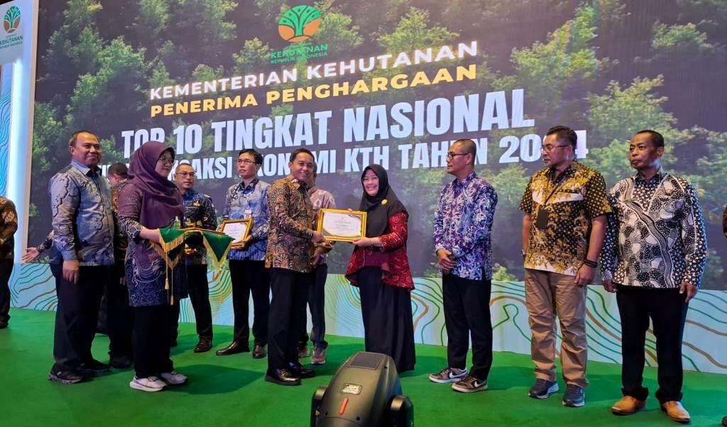 Provinsi Bengkulu Raih Penghargaan Nasional dari Menteri Kehutanan