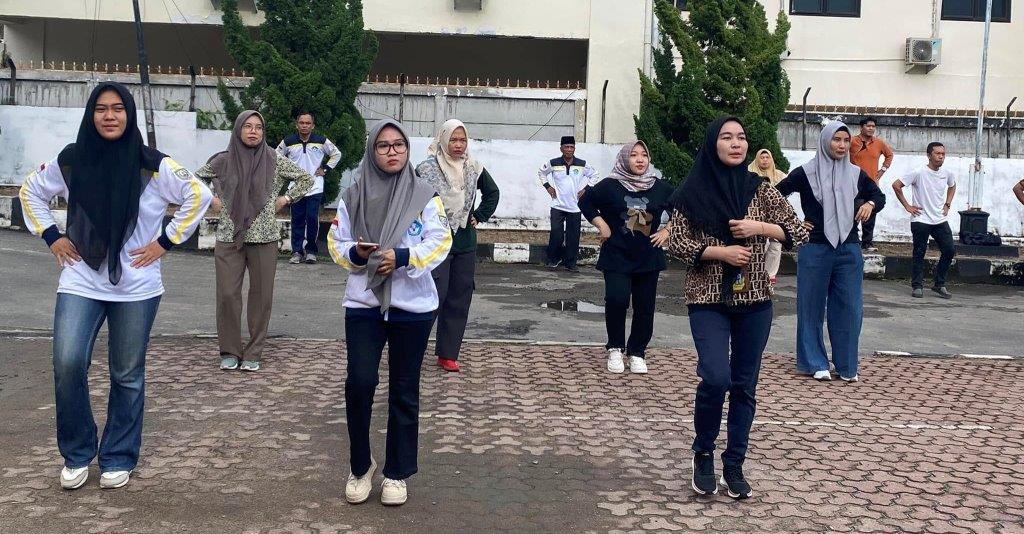 Jajaran Dikbud Ikuti Senam Rutin Tingkatkan Kesehatan Jasmani Pegawai