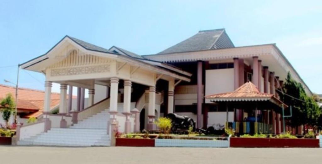 Kepala Museum Negeri Bengkulu Sampaikan Selamat Hari Guru Nasional 2024