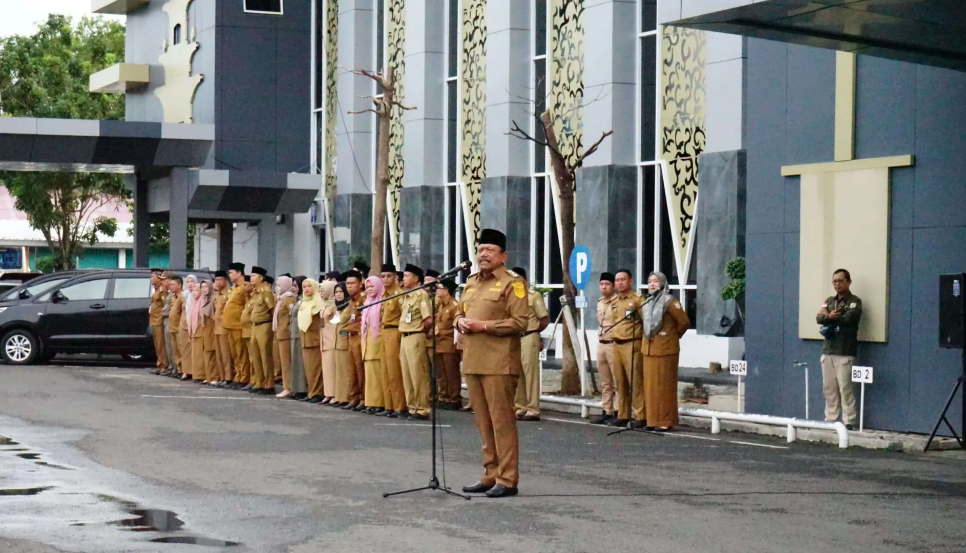 Wagub Mian Pimpin Apel Perdana: Semangat Baru, Kerja Cepat Bantu Rakyat