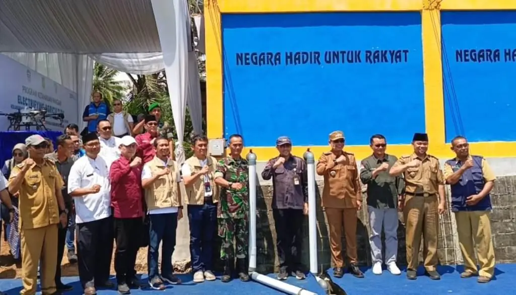 Bantuan Drone Canggih, Ratusan Ton Bibit, dan Irpom Listrik Mengalir ke Petani Seluma