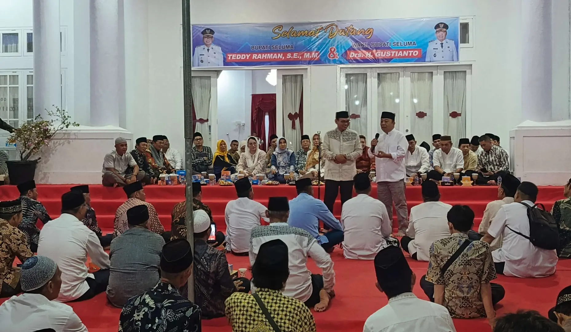 Jalin Kedekatan dengan Masyarakat, Bupati Seluma Gelar Ramah Tamah dan Buka Bersama