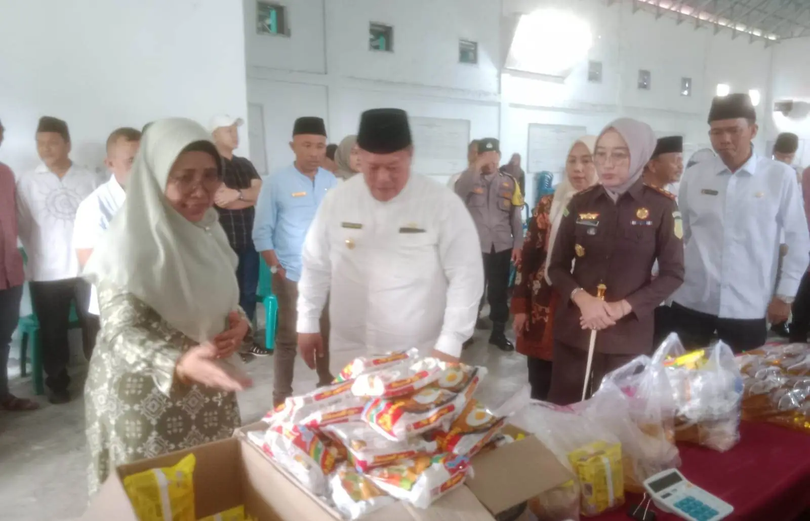 Pemkab Mukomuko Gelar Operasi Pasar Murah, Ada Sembako Gratis untuk Lansia