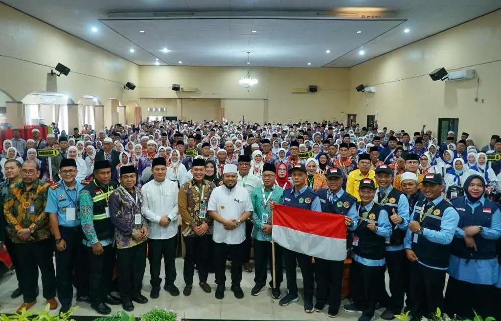 423 Jemaah Haji Kloter Pertama Bengkulu Diberangkatkan