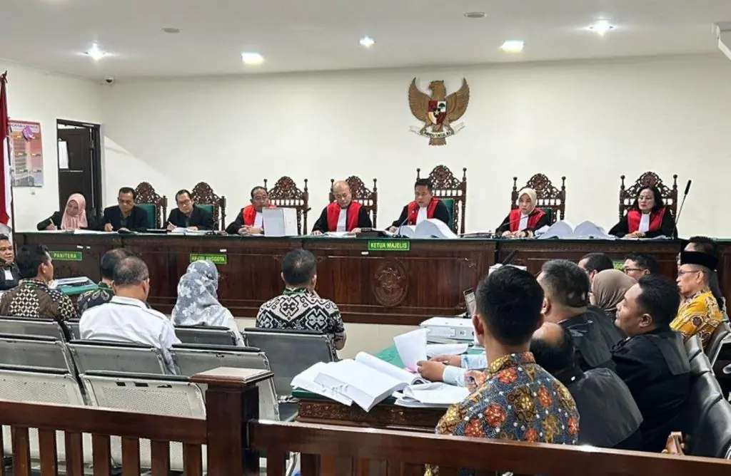 Dakwaan Jaksa KPK: Sumardi dkk Setor Uang ke Rohidin, Rp 3,55 Miliar