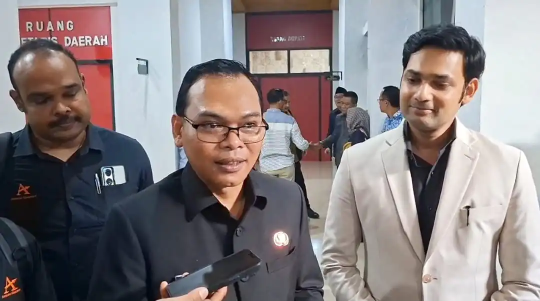 Bupati Teddy Rahman Mulai Tarik Investor Asing Kembangkan Energi Terbarukan