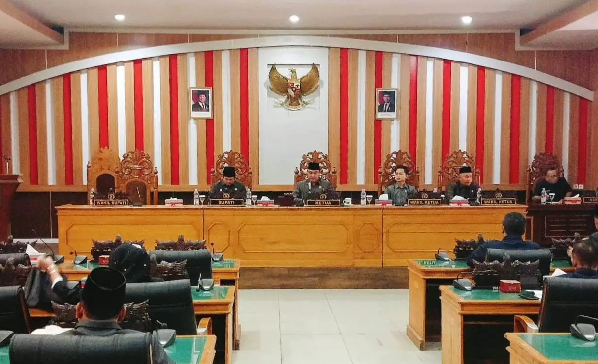 DPRD BU Gelar Rapat Paripurna Agenda LKPj Bupati Tahun Anggaran 2024