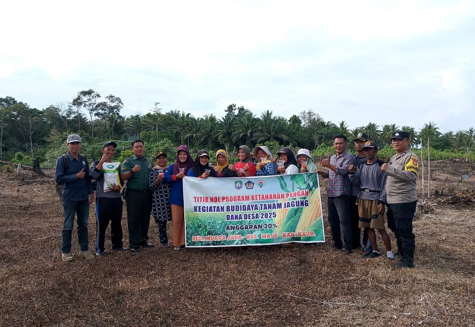 Dukung Ketahanan Pangan Nasional, Pemdes Muara Jaya Laksanakan Penanaman Jagung