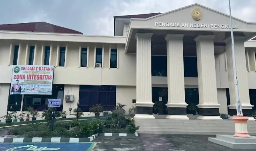 Warga Ajukan Gugatan Atas Perambahan Hutan Register 71 oleh PT Sandabi Indah Lestari