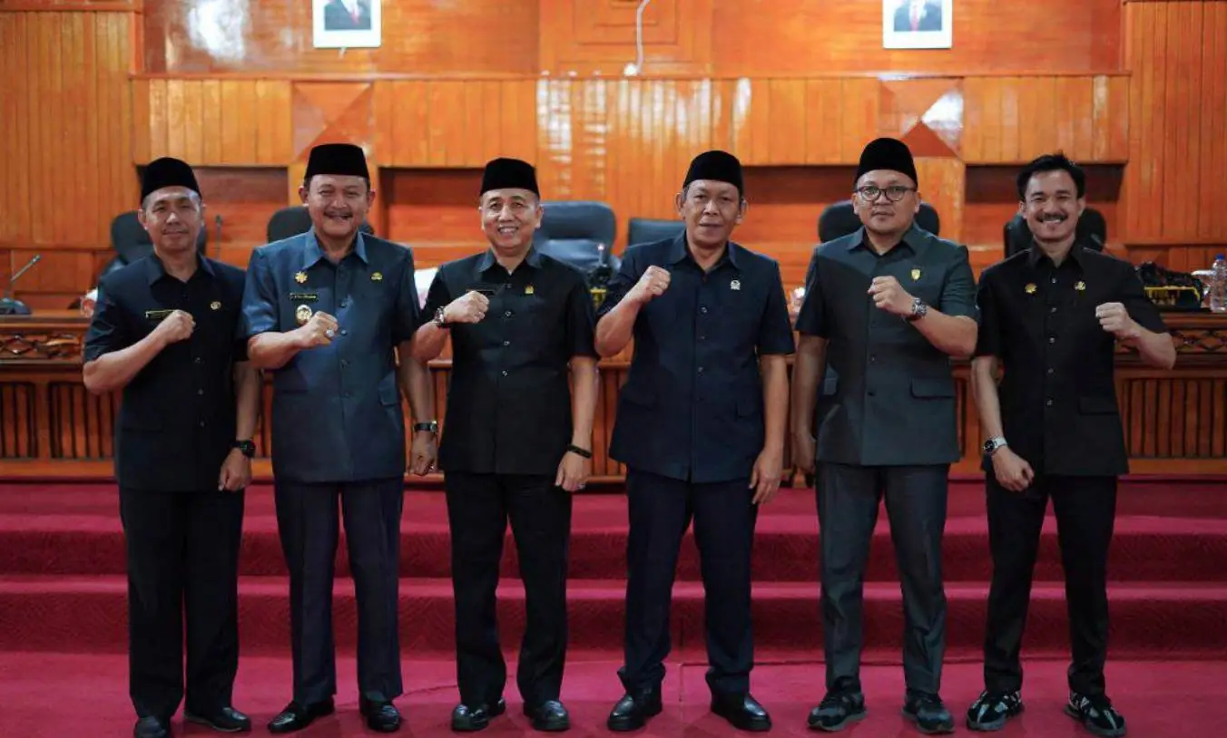 Wakil Bupati Bengkulu Selatan, Yevri Sudianto saat mengikuti rapat paripurna di DPRD Bengkulu Selatan, Senin, 4 Agustus 2025, Foto: Dok