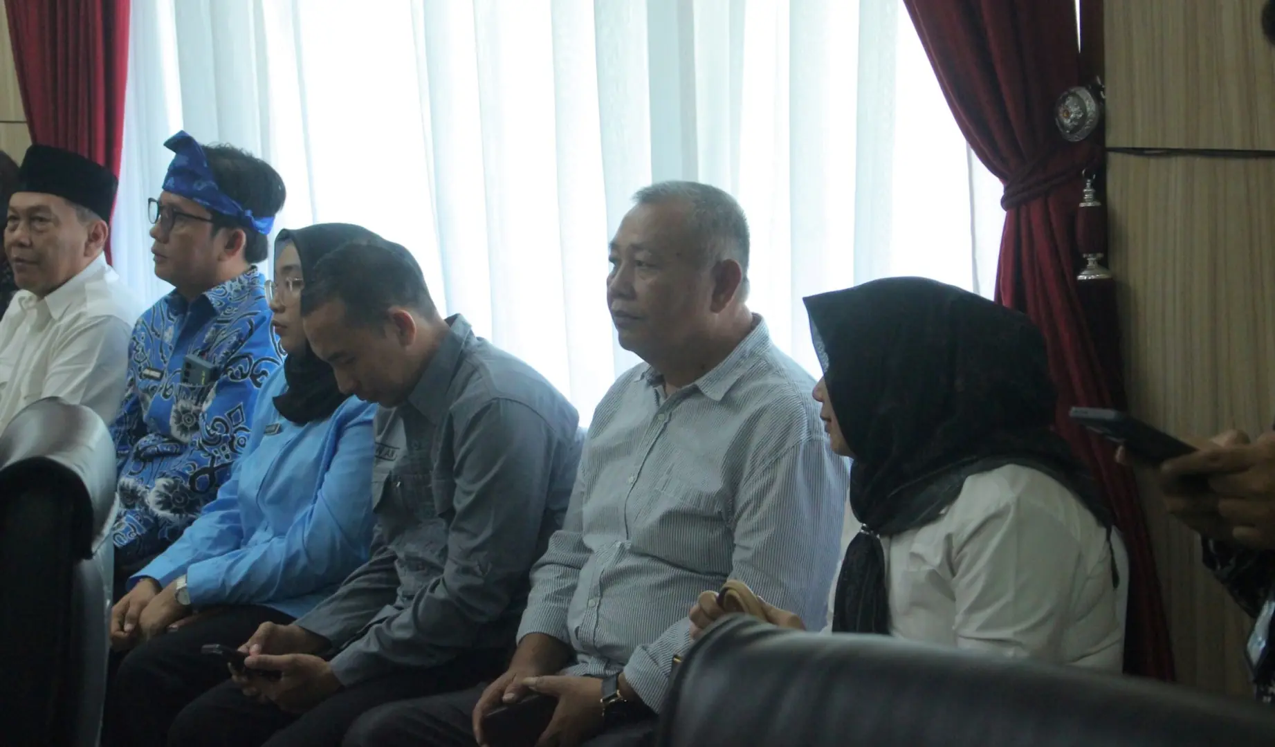Kepala DPPKBP3A Bengkulu Selatan, Fery Kusnadi saat mengikuti acara Penilaian Aksi Konvergensi Percepatan Penurunan Stunting di Lantai III Kantor Gubernur Bengkulu, Foto: Dok 