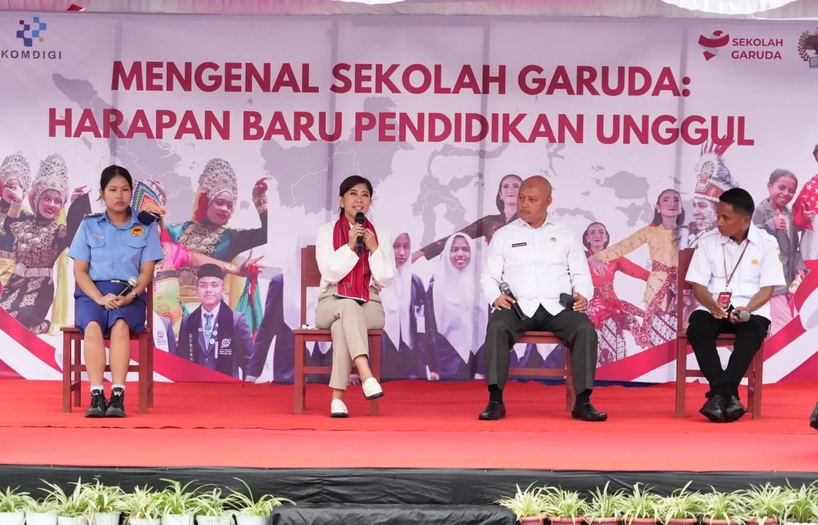 Sekolah Unggul Garuda Hadir di Ambon, Menkomdigi Sebut Siswa Maluku Siap Go Global