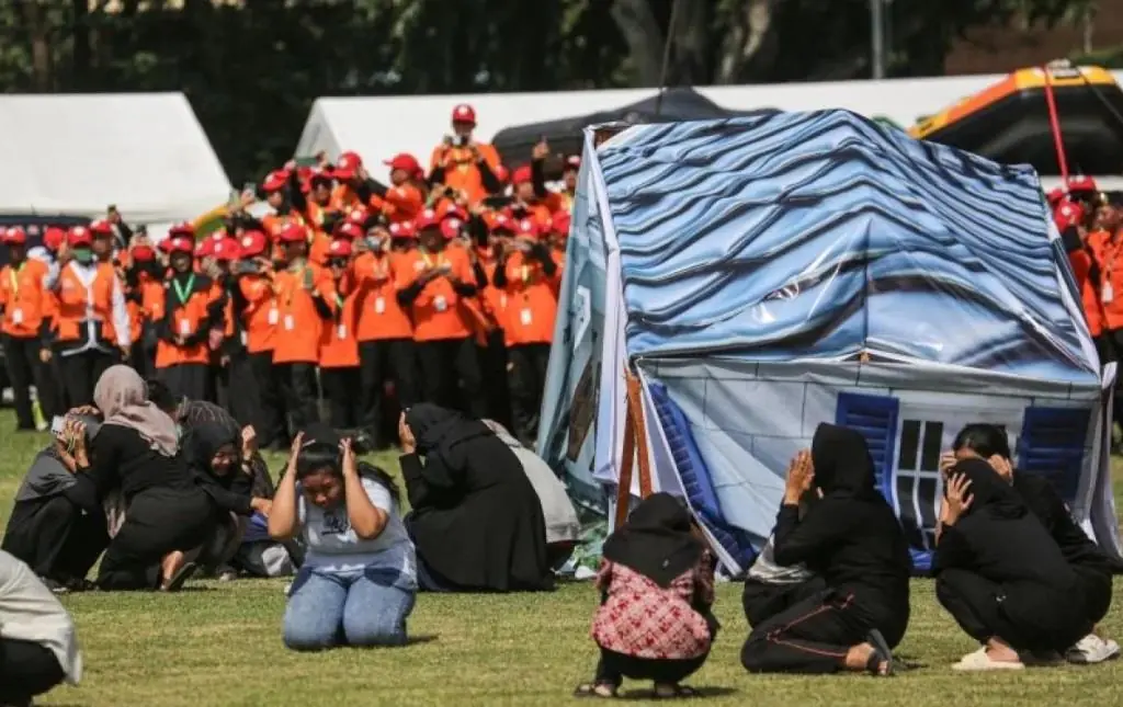 Hoaks Kebencanaan di Ruang Digital: Antara Peringatan Dini dan Kepanikan Dini