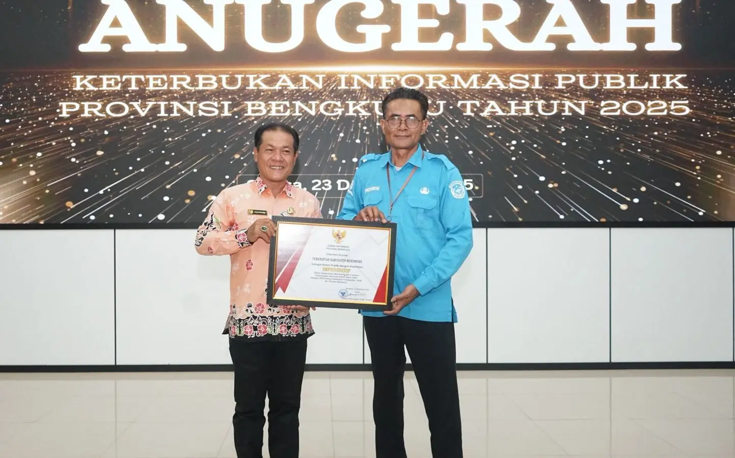 Pemkab Mukomuko Kembali Raih Predikat Informatif di Anugerah Keterbukaan Informasi Publik 2025