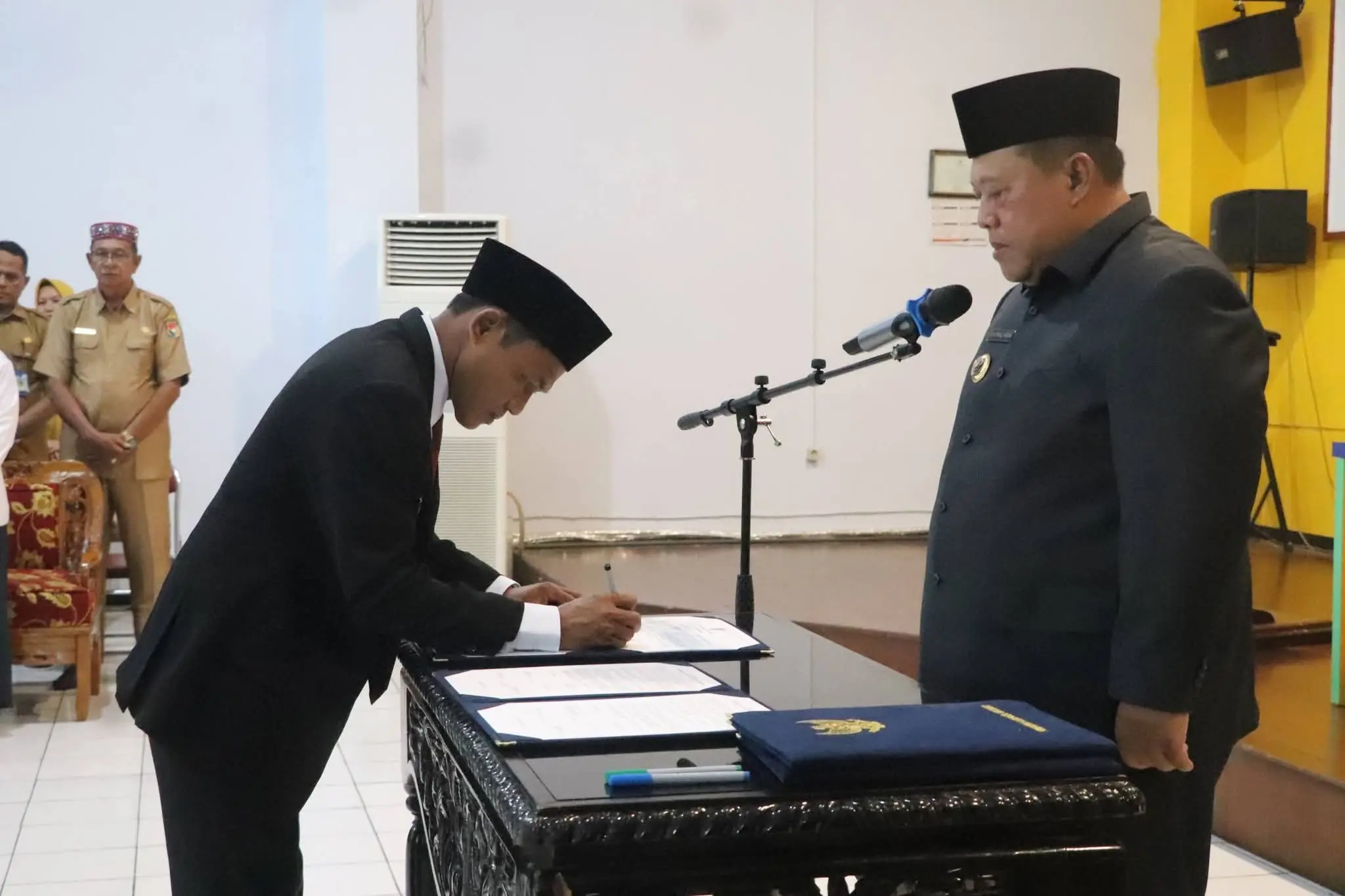 Lantik 10 Pejabat Eselon II, Bupati Mukomuko Terapkan Evaluasi Kinerja Triwulan