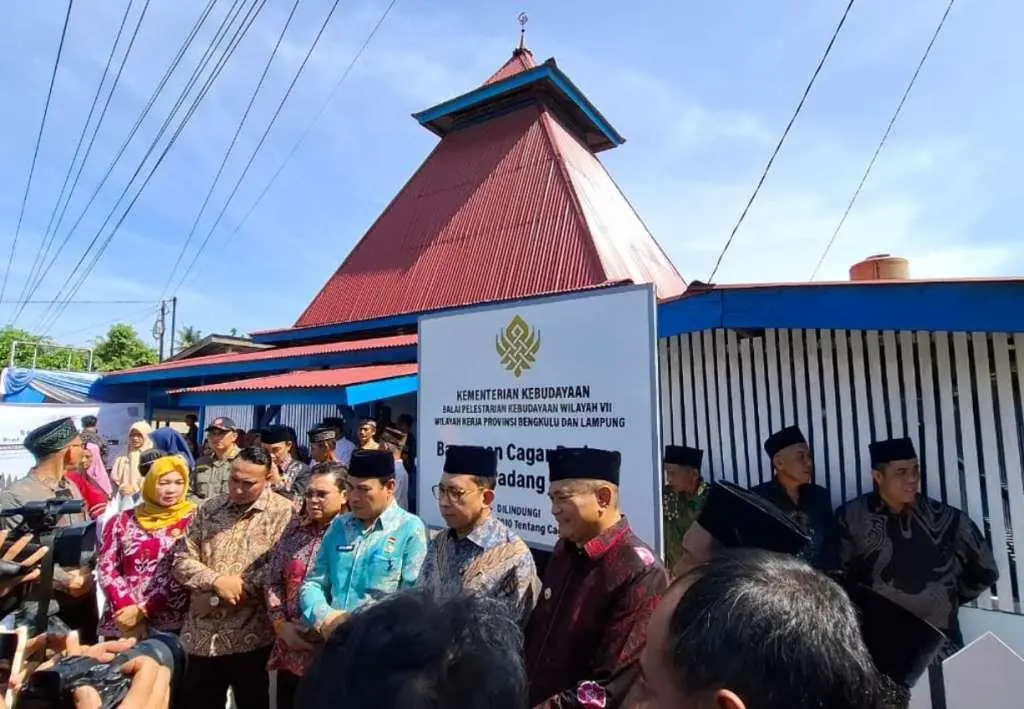 Bupati Benteng Dampingi Menbud Fadli Zon Resmikan Pemugaran Situs Budaya Masjid Padang Betuah