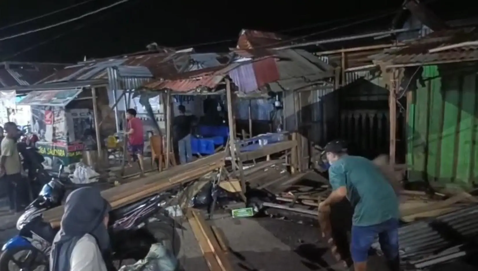 Disperindag Apresiasi Kesadaran Pedagang Jalan Salak yang Bongkar Lapak Sendiri