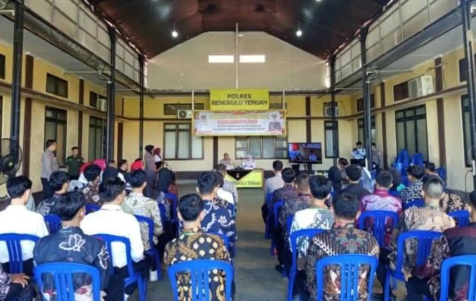 Dispora Bengkulu Tengah dan Polres Bengkulu Tengah Gelar Binlat Calon Anggota Polri